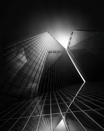 <center><p style="color:#FFFFFF;">Equivalents I - © Julia Anna Gospodarou- Pennzoil Place Houston texas philip johnson architect</p></center>