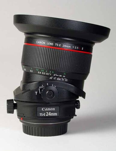 Canon TS-E 24mm f/3.5L II in tilted position