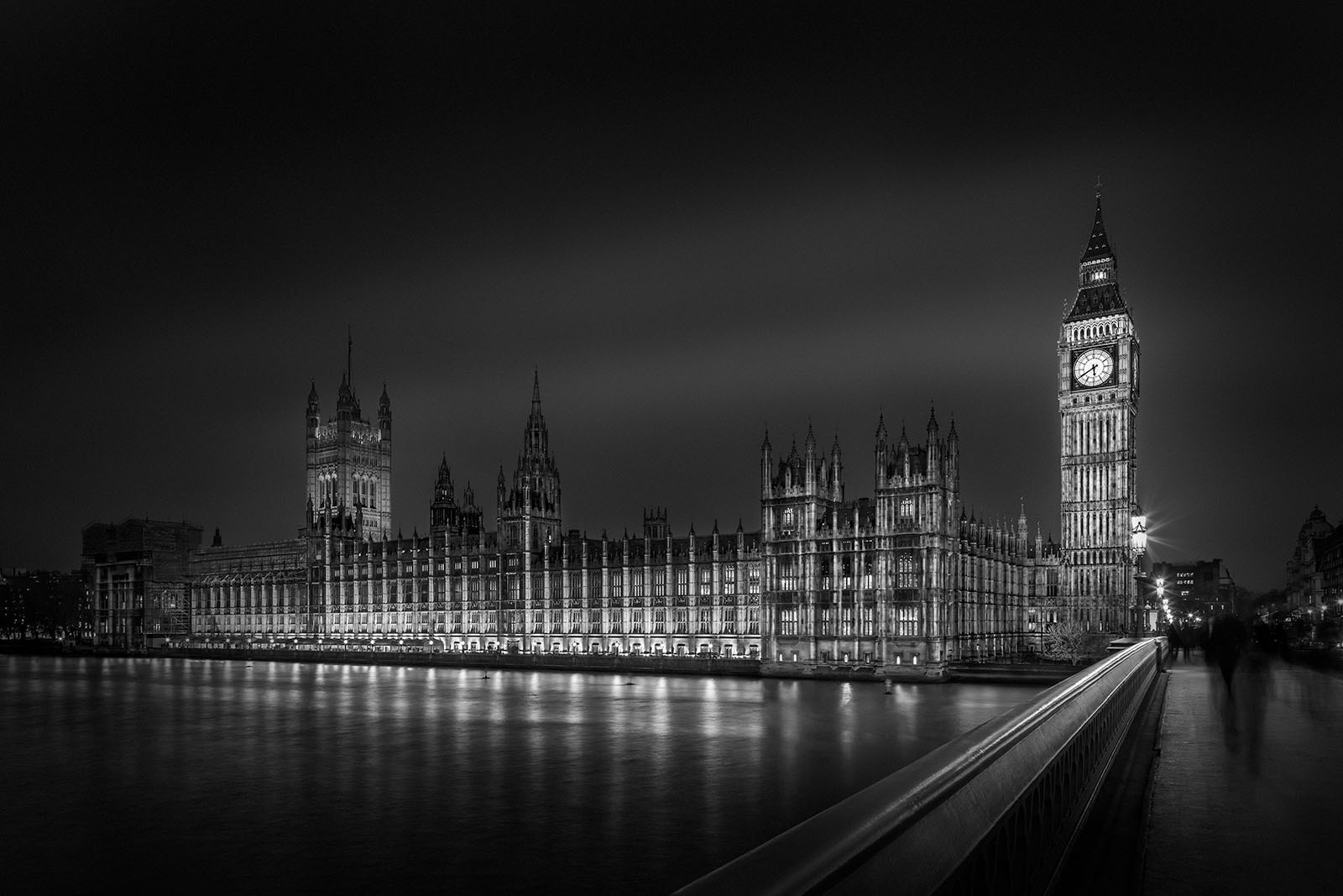 Midnight Light III - London Big Ben - © Julia Anna Gospodarou 2021 big ben west minster bridge london