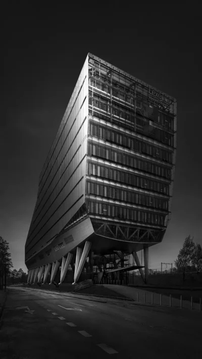 Vertical Ascent VI - ING House Amsterdam © Julia Anna Gospodarou