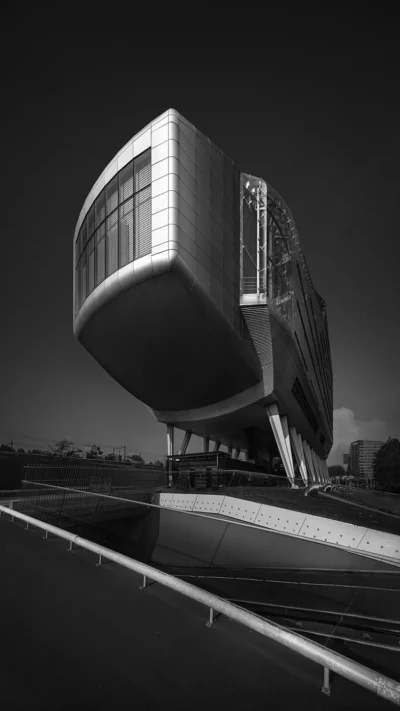 Vertical Ascent V - ING House Amsterdam © Julia Anna Gospodarou